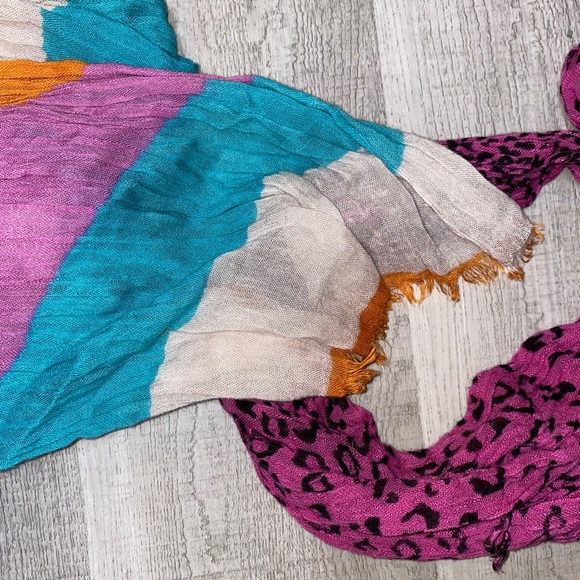 Scarf Bundle - Picture 4 of 6